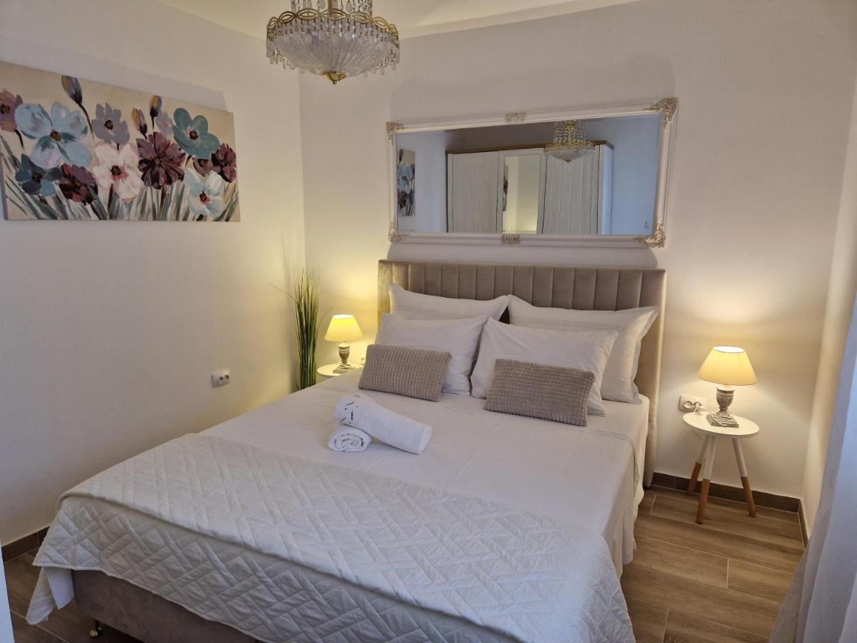 Apartments Duje Split Exterior photo